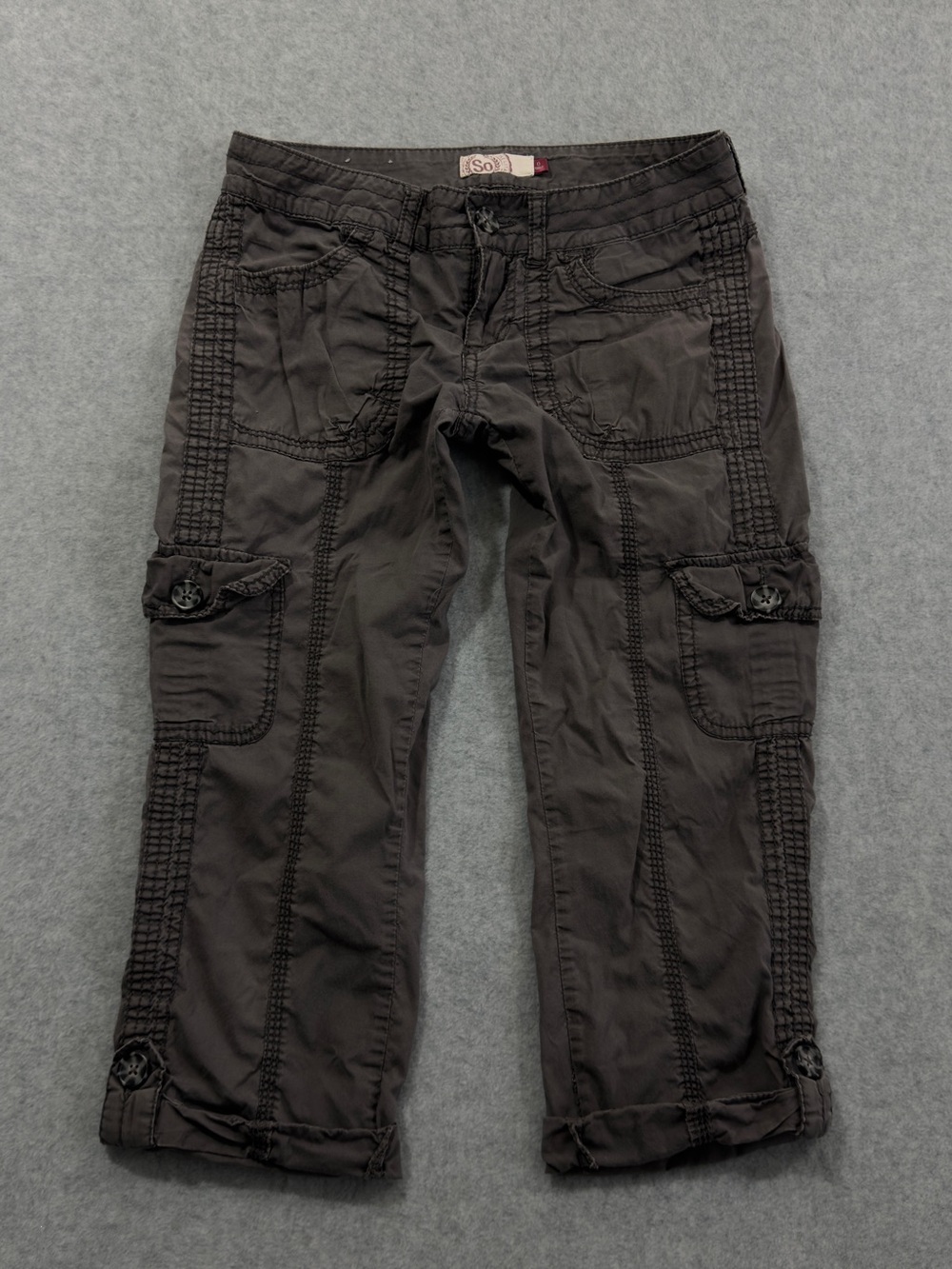 So Dark Grey Low Rise Cargo Capri Pants Size 0